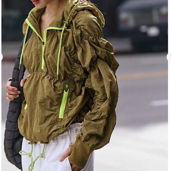 NWT Free People Happy Camper Pullover in Martini - Picture 4 of 8